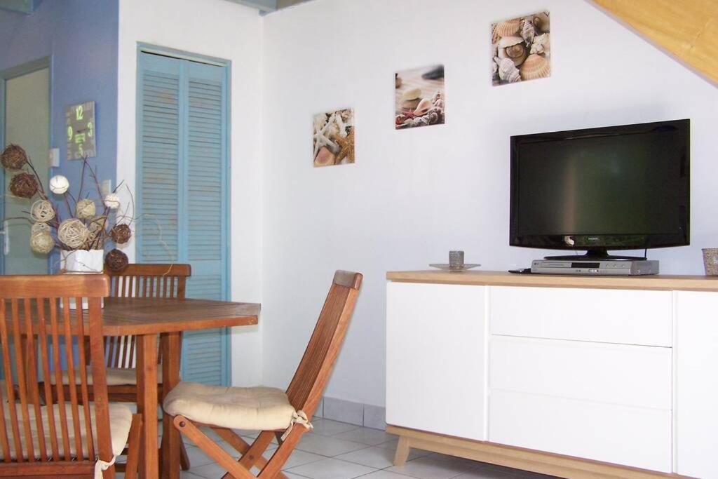 Maison Avec Jardin Clos. Animaux Acceptes - Wifi - Proche Plages De La Trinite Sur Mer Et Carnac Exteriör bild